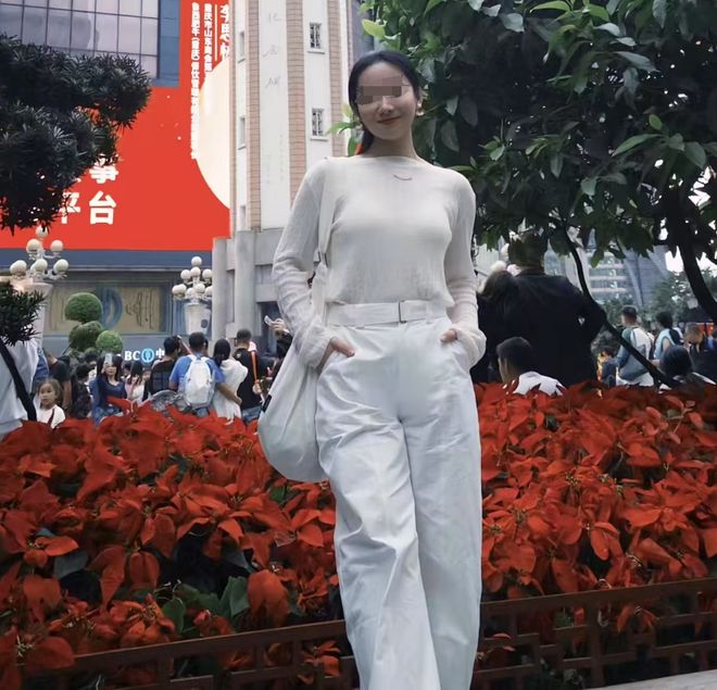 甲医院面对常见蛇伤却毫无办法三亚被蛇咬死的美女真冤堂堂三(图1)